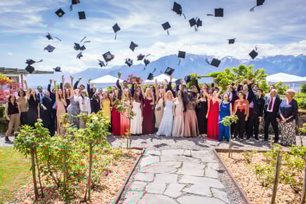 340_HL-Graduation2025-pb-250524-9774