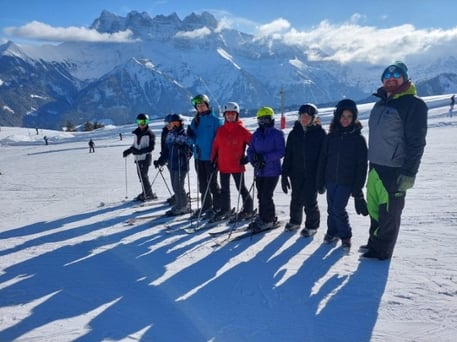 Haut-Lac boarding students go skiing