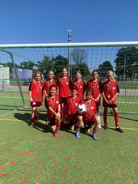 Primary sports teams at Haut-Lac School