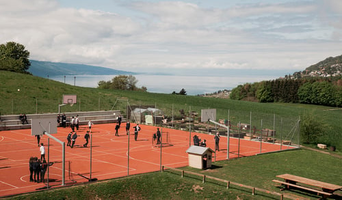 Haut-Lac School students playing outside