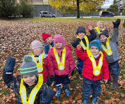 Les élèves de l'école Haut-Lac en automne